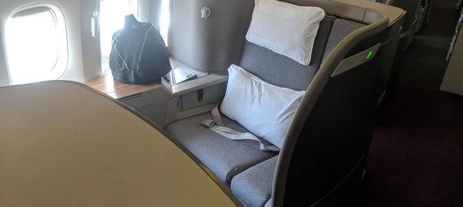Cathay Pacific CX806 777 First Class Flight Review: Hong Kong to Chicago HKG to ORD